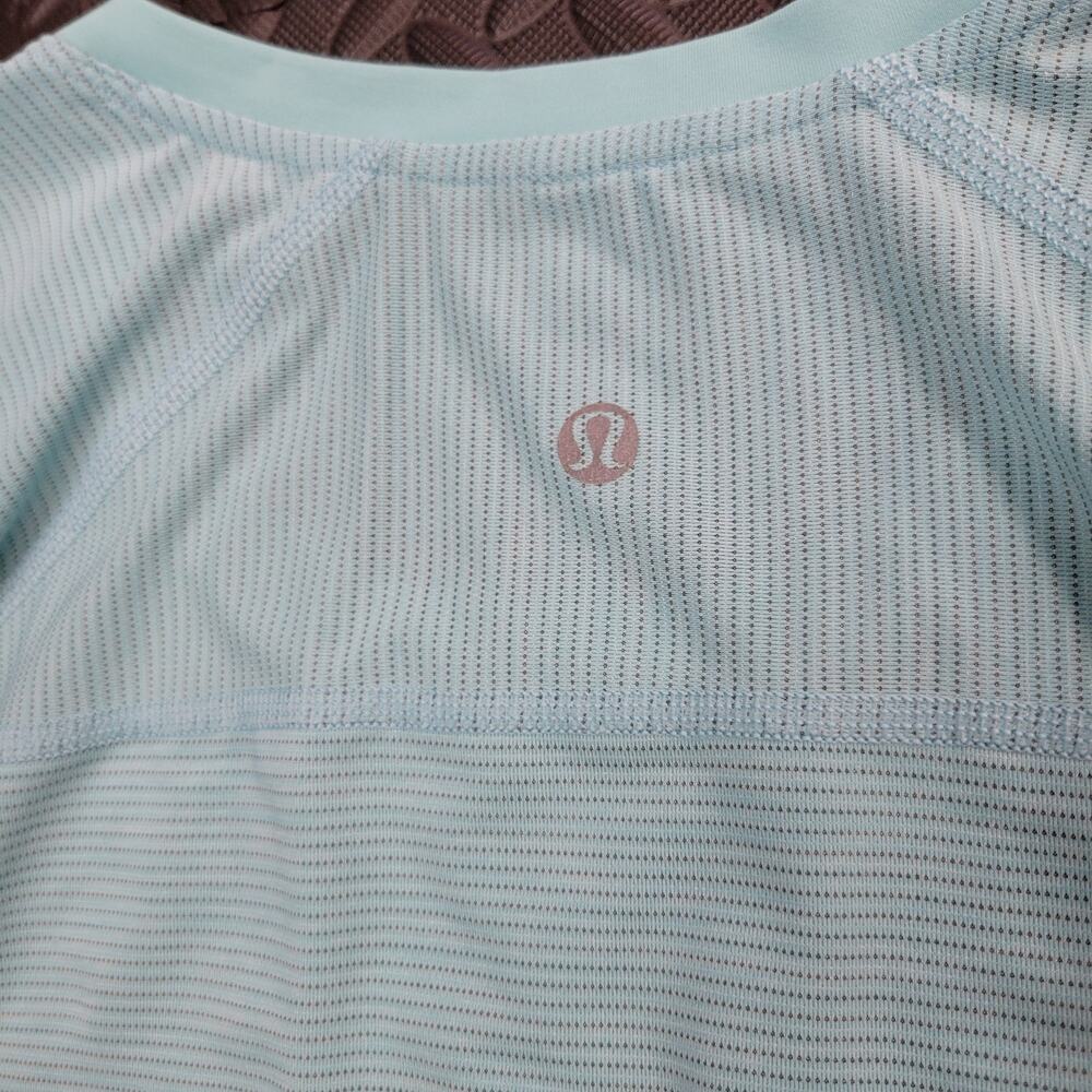 Lululemon Athletic Shirt Blue Mesh Running Training Mens Large Activewear Gym